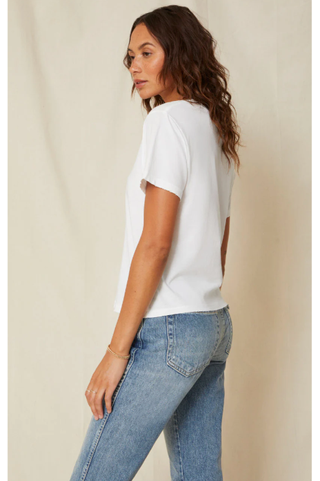 CLASSIC TEE