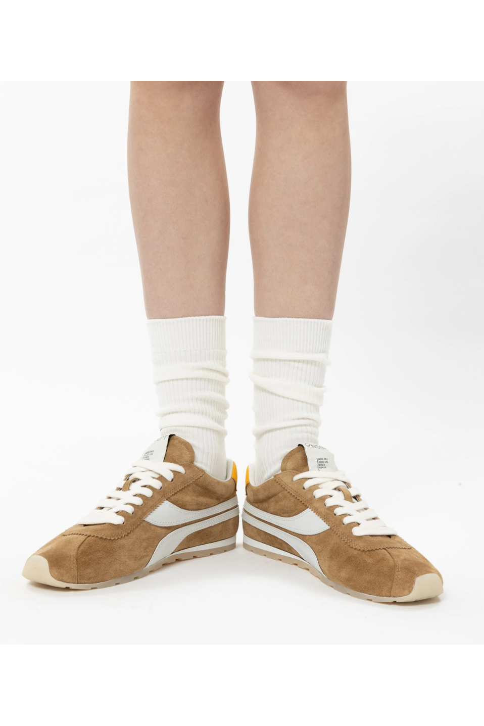 ESSEX SNEAKER