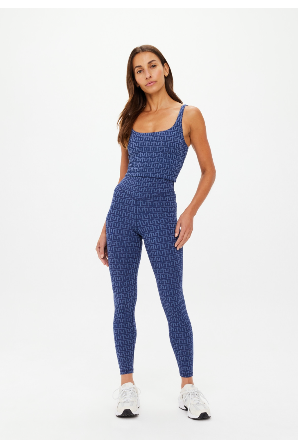 FARROW SCOOP CROP TOP