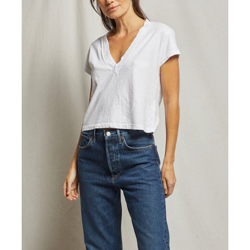 ALANIS V NECK TEE