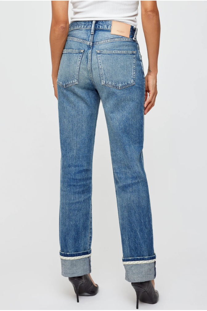 AMITYVILLE STRAIGHT CUFF