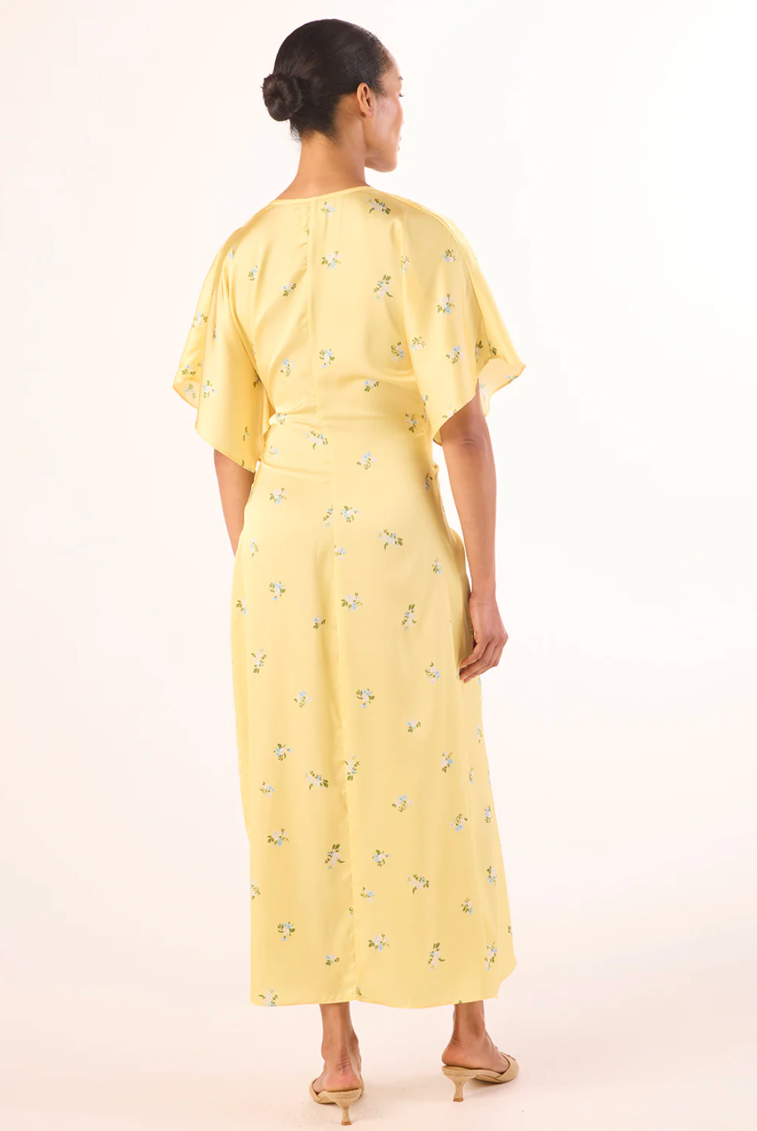 Misa Hadassa Dress - flowy printed midi dress detail view