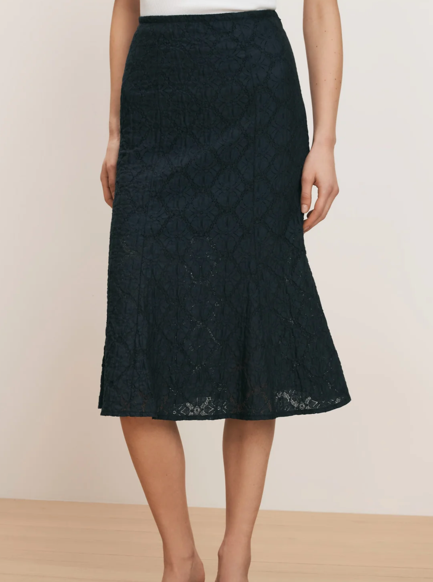 Veronica Beard Massimo Skirt - tailored midi skirt detail view