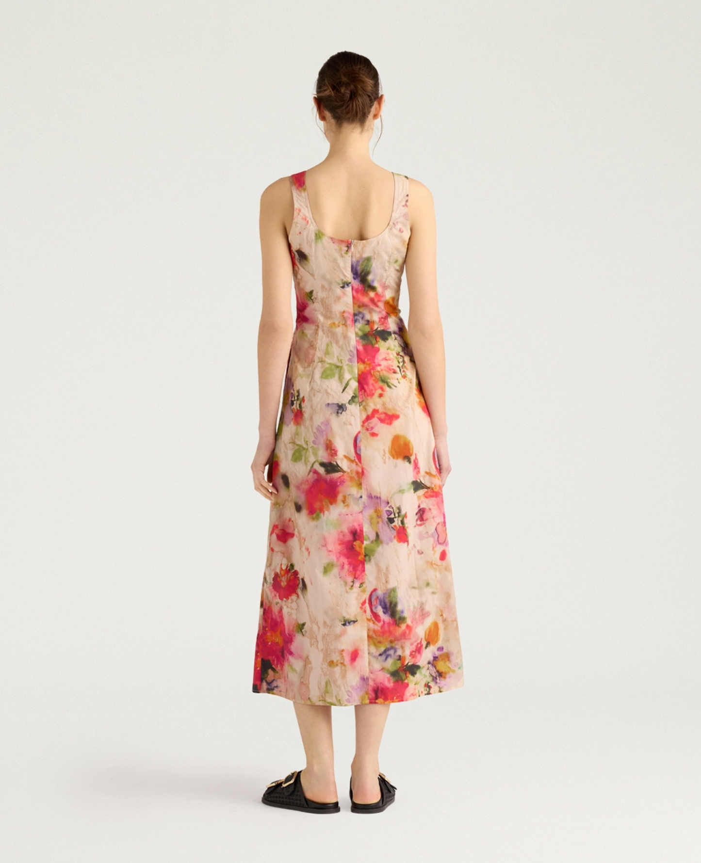 Momoni Shue Dress - silk blend printed midi dress detail view
