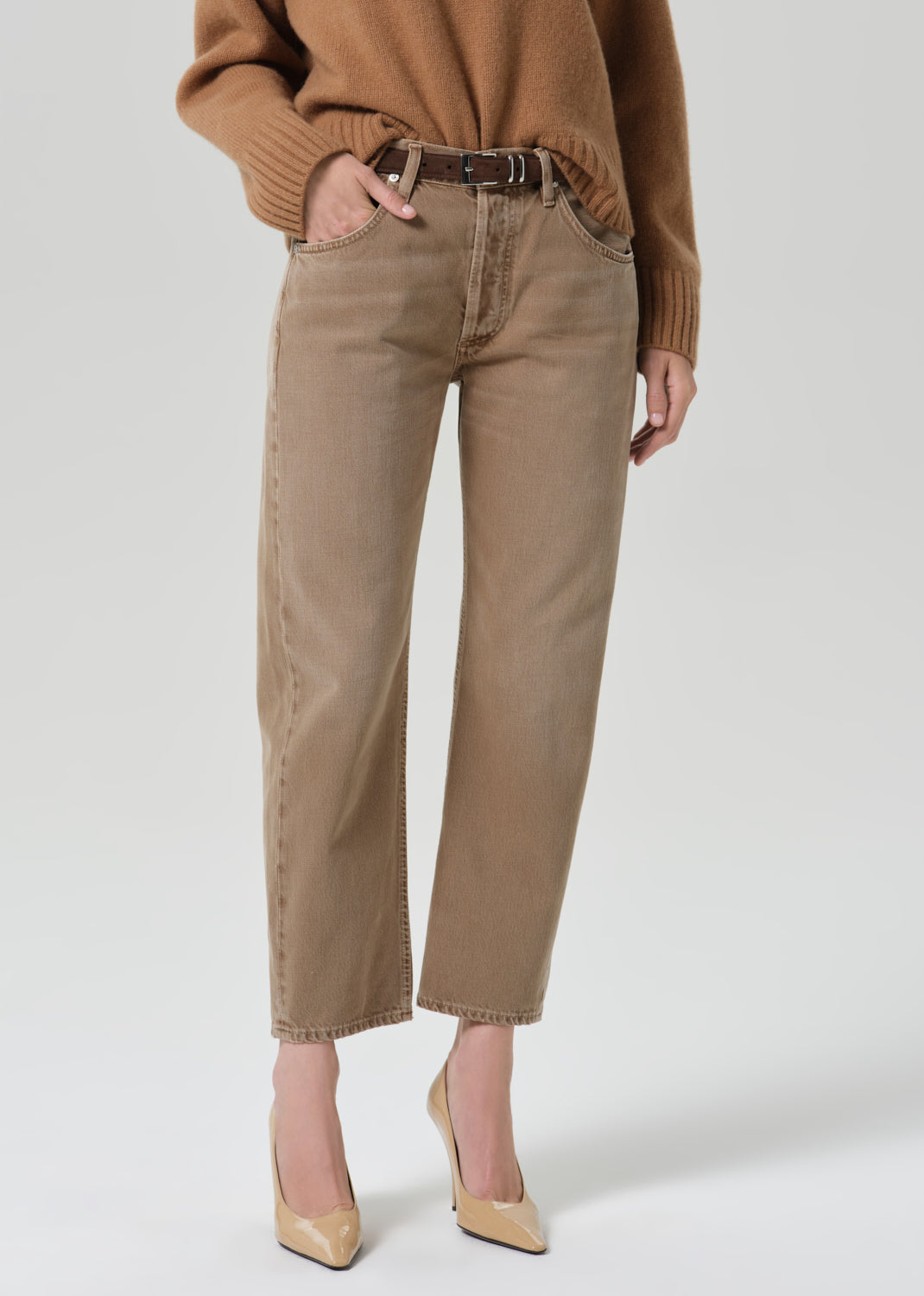 CITIZENS OF HUMANITY winslow cropped 27 tan - Jeans available at Hiptique in Woodland Hills