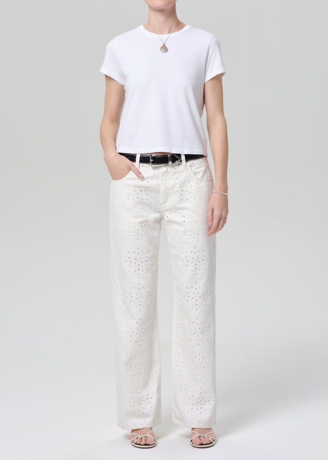 Citizens of Humanity Lindz Easy Straight Blanc - women's straight-leg jeans available at Hiptique boutique in Woodland Hills California