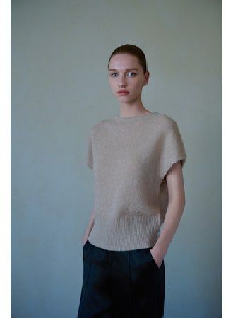 INES V NECK S/S