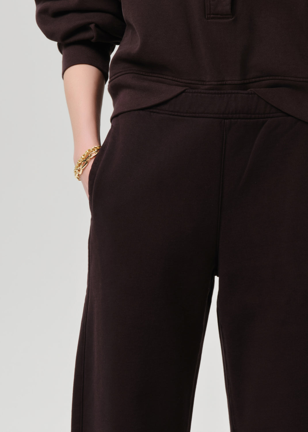 CITIZENS OF HUMANITY miro sweatpant chocolate - Sweatpants available at Hiptique in Woodland Hills
