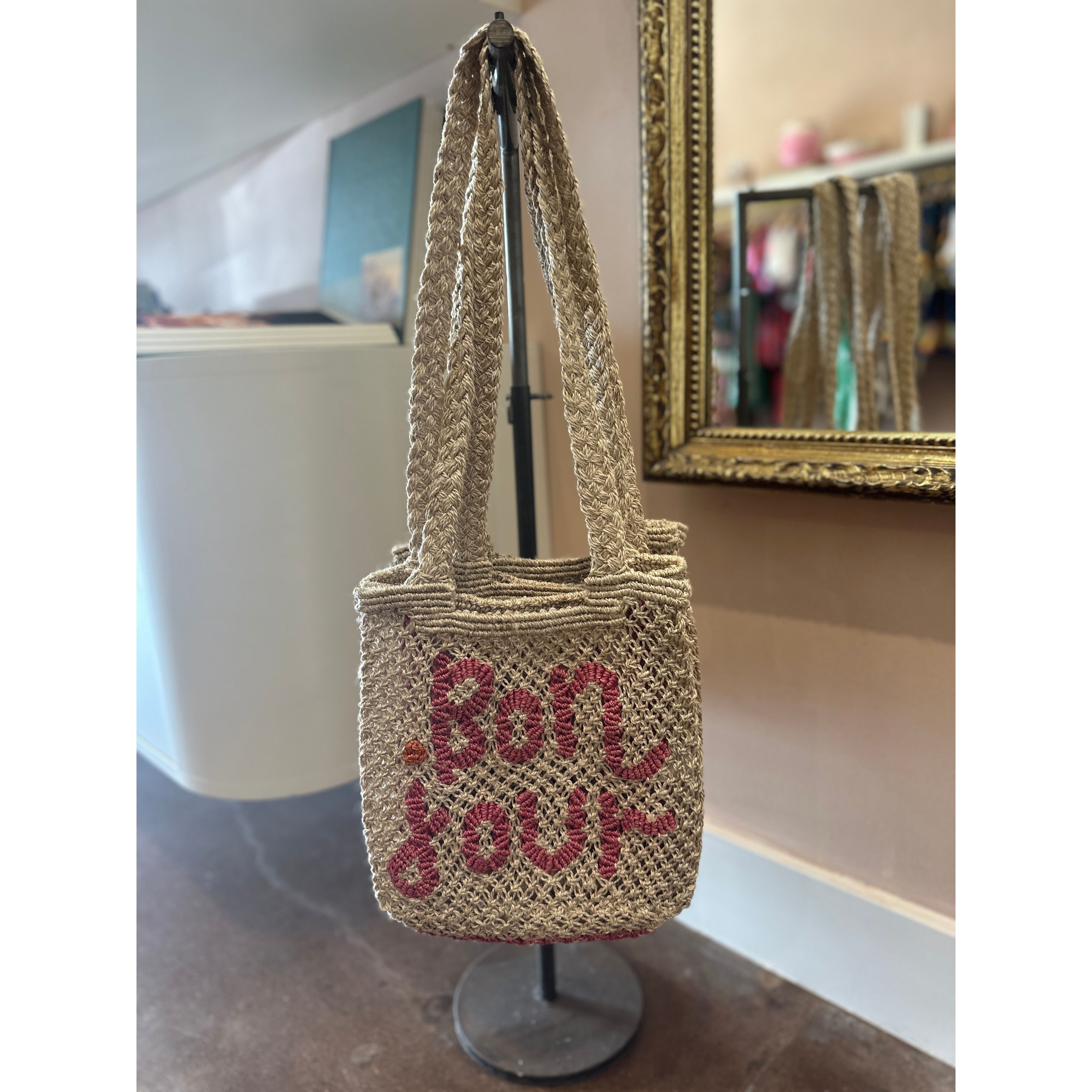 CARA CROSS BODY