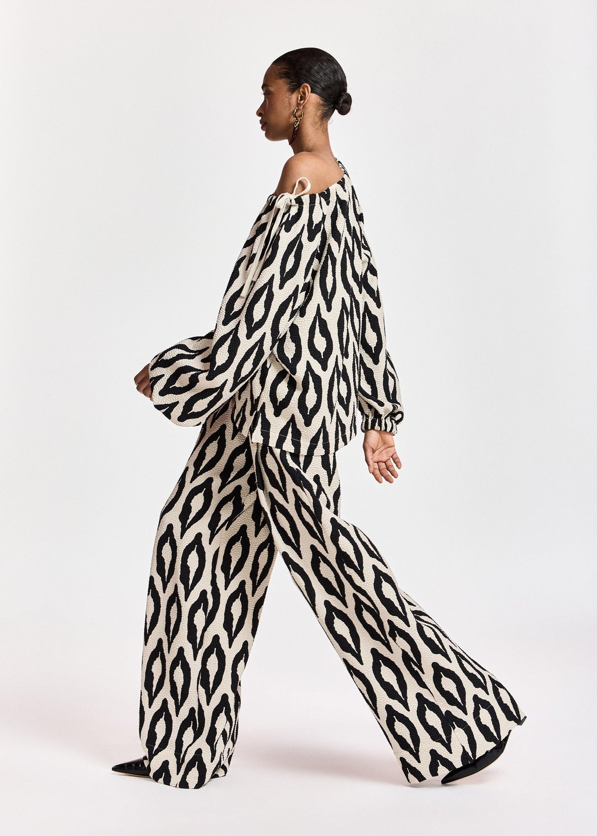 ESSENTIEL ANTWERP Kolorful Oversized Top Mushroom Mood - Tops available at Hiptique in Woodland Hills