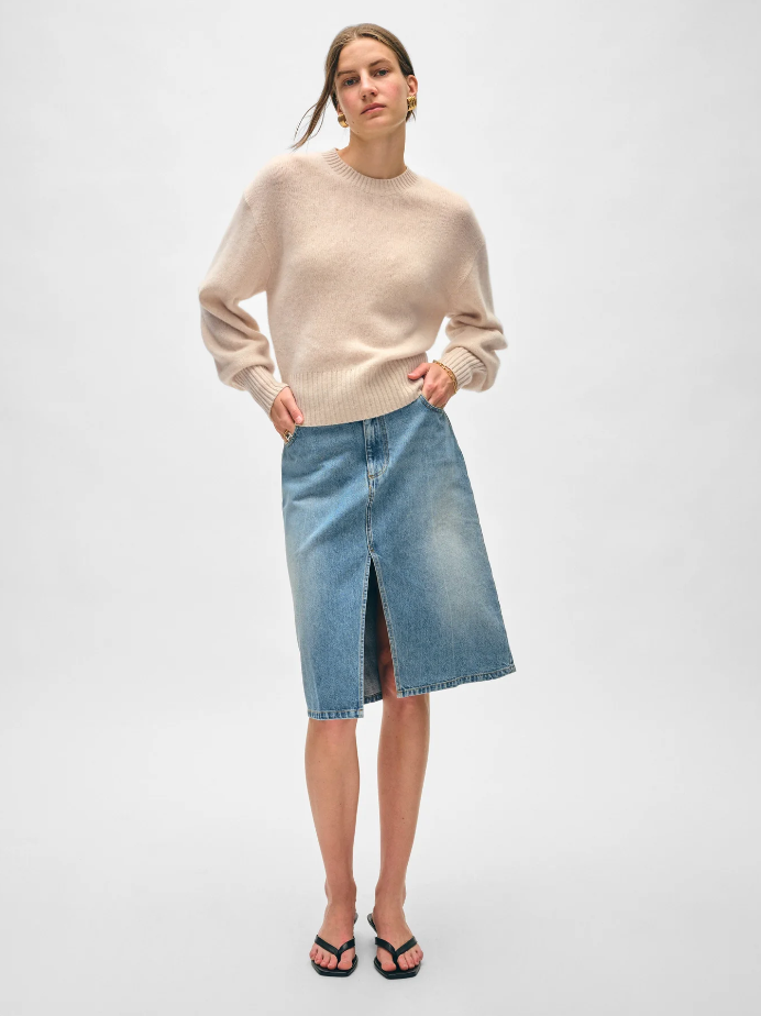 FEATHERWEIGHT BLOUSON SLEEVE SWEATER