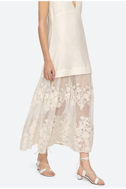 ARIELLE LACE VNECK MIDI DRESS