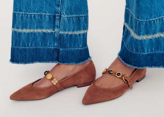 SELENE CHARMS FLATS