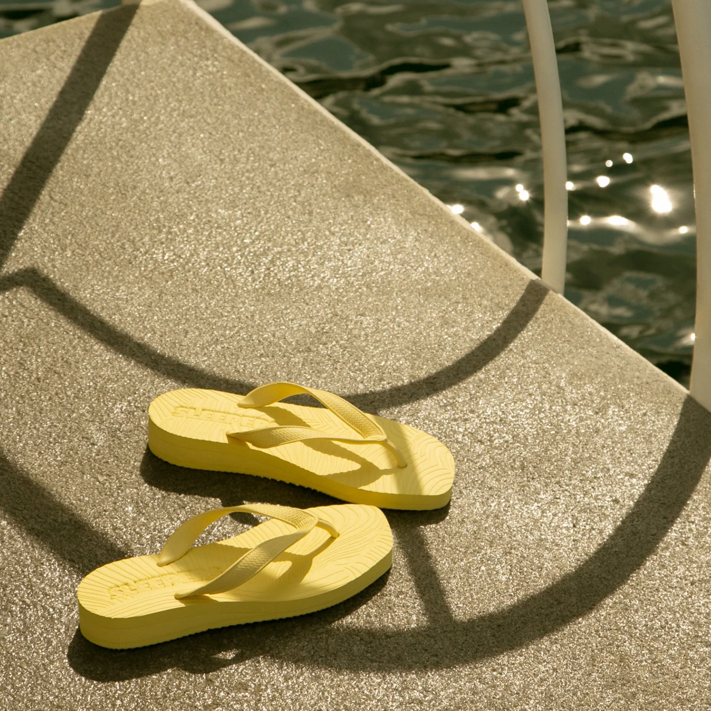 PLATFORM TAPERED SANDAL