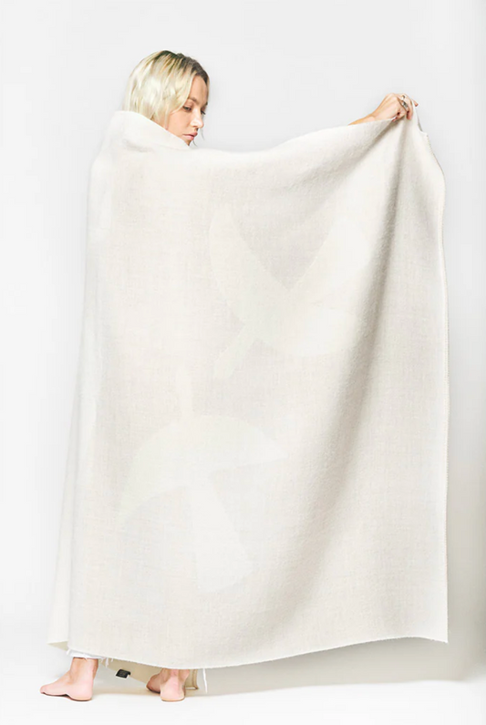 REVERSIBLE THROW IVORY LOTTA LOVE