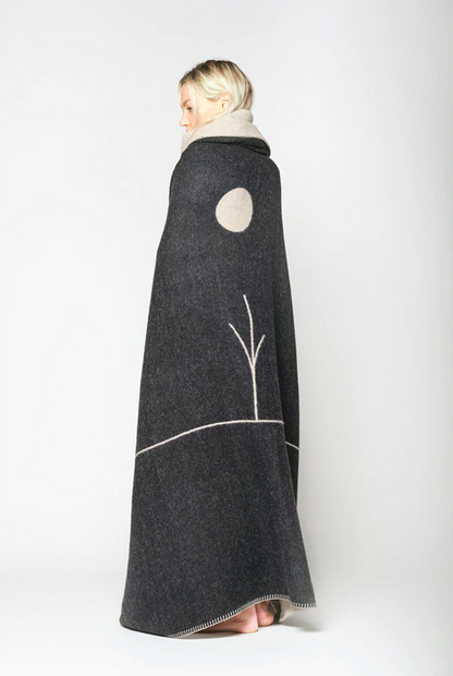 REVERSIBLE THROW MIDNIGHT SUN