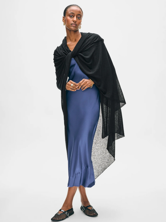 SUPERFINE TRAVEL WRAP