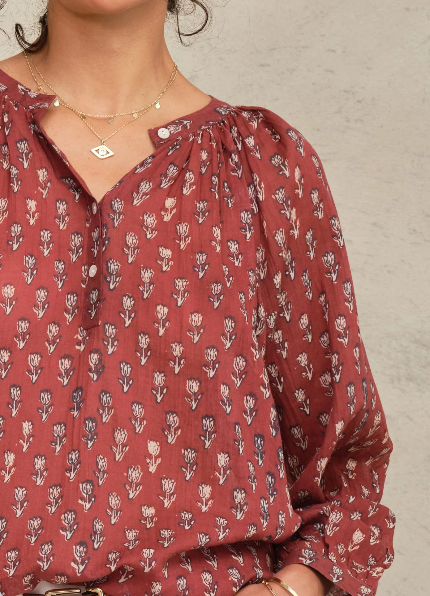 Mabe Ari Long Sleeve Top - relaxed long sleeve top detail view