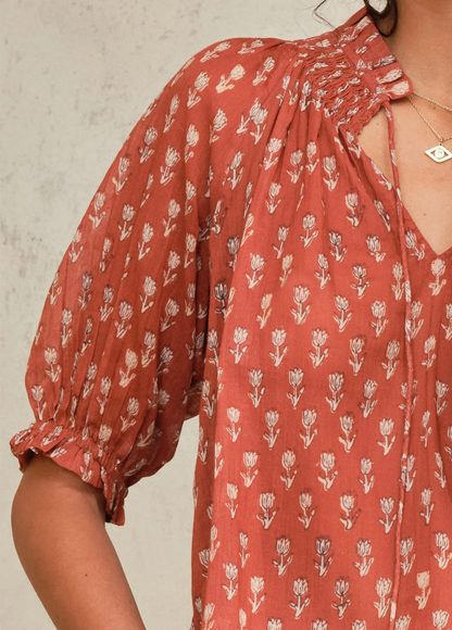 Mabe Ari Short Sleeve Top - relaxed short sleeve top side view