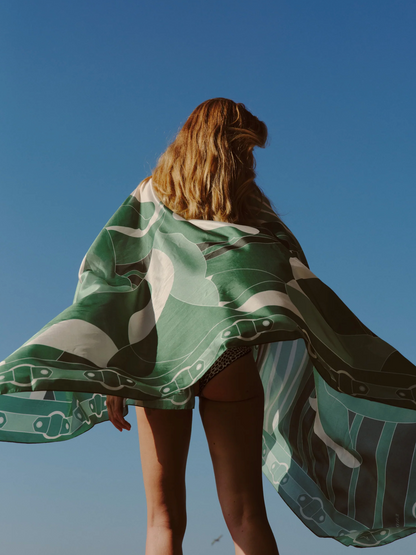 GREEN HORSE REINS SARONG