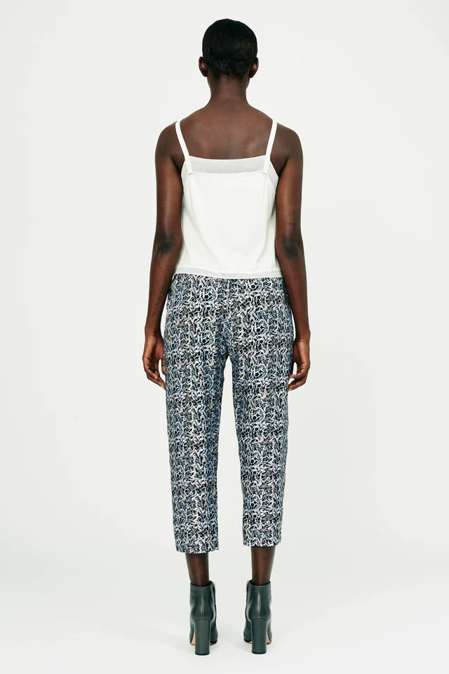 These printed pants are loose fitting pant that are great for a night in Malibu.  100% silk.  Runs true to size.