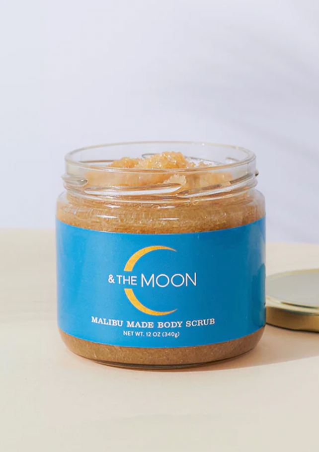 All natural vanilla brown sugar body exfoliator that gently removes dead skin cells and replenishes the skin with hydrating organic oils and food-grade vanilla     MADE IN MALIBU 